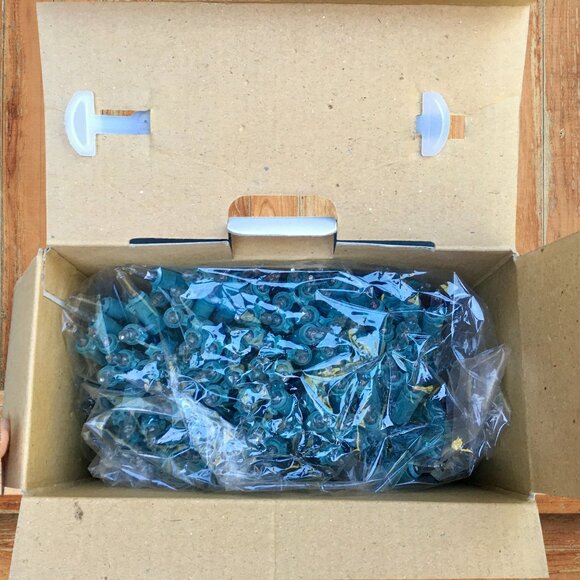 Christmas Light Set 200 Count Heavy Duty Indoor/Outdoor Clear String-to-String - Picture 9 of 11